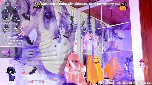 Velvetnami - put fuckmachine in pussyy uwu