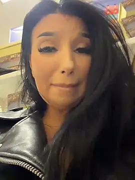 Tisha_Busty - PANTIES ON TOP DOOR+RUB PUSSY W openDOOR