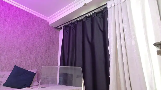 KarinaFlowers_ - twerk+ oil ass🍑