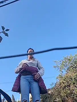 Fabiolagg - Volta pro meu pais, estou vivendo na rua