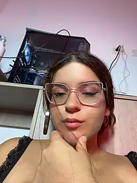 CallMeMia_ - 4 fingers in my pussy