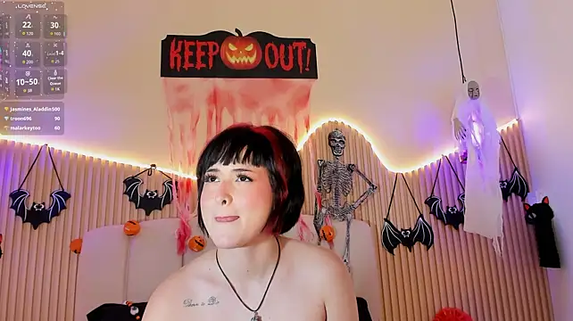 AriaLuxx_ - Sexy dance while unbuttoning top💕