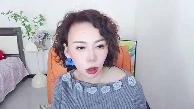 Qinqin428 - 离异带娃艰苦生活