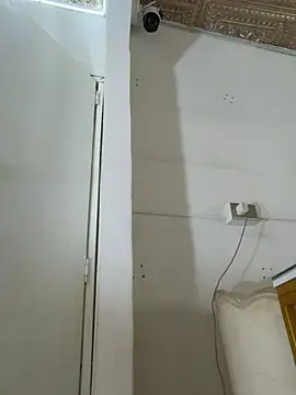 Yasmina_Noir - control toy for 5 min+ big squirtttttt