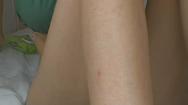 Melodi_20 - fist in the pussy