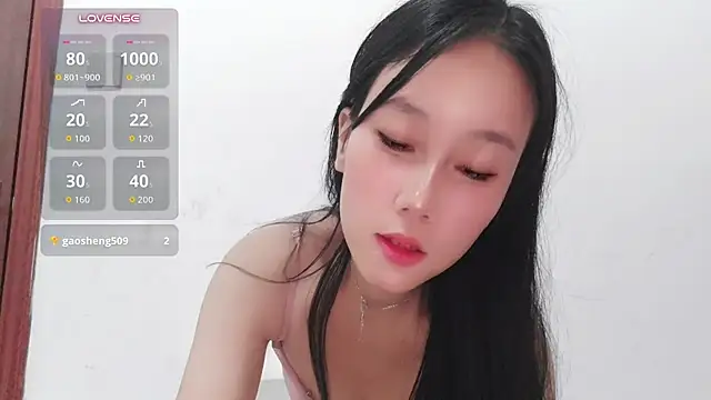 Xiaoxiao923 - 在主人家家搞卫生 偷偷玩