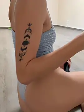 Katharina_Luna - Pants off