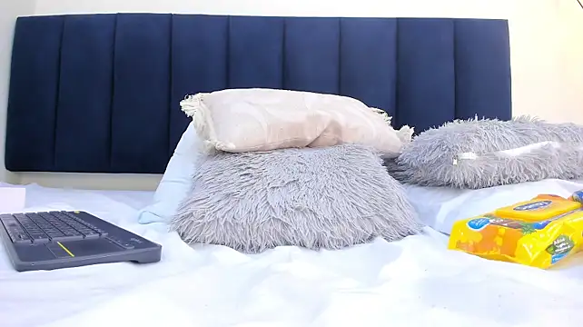 Mayaevansmg - full dildo in my ass