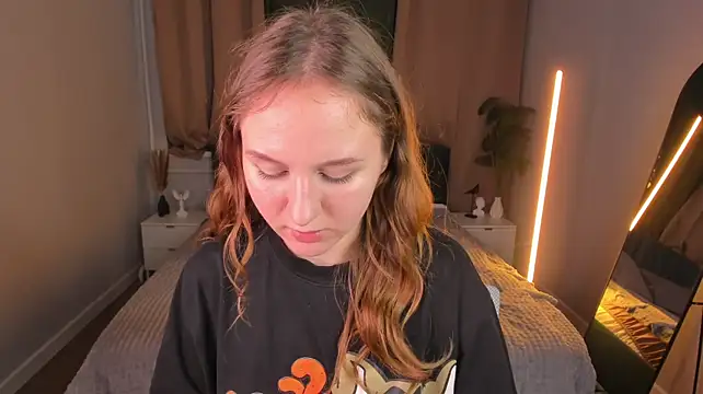 Vicki_Milles - sexy dance with bare back
