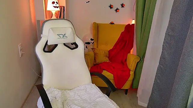Marryjennis - tease skirt behind