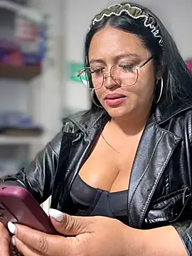 Outdoors-Mia_Khalifa - breasts exposed and more drool