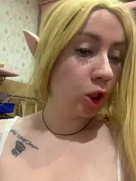 Erika66 - Naked pussy dildo milk