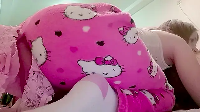 CecilleSollors - Kiss my dildo and stick out tongue