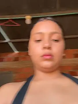 Baby_morena12 - Squirt in my virgin pussy + finger in my