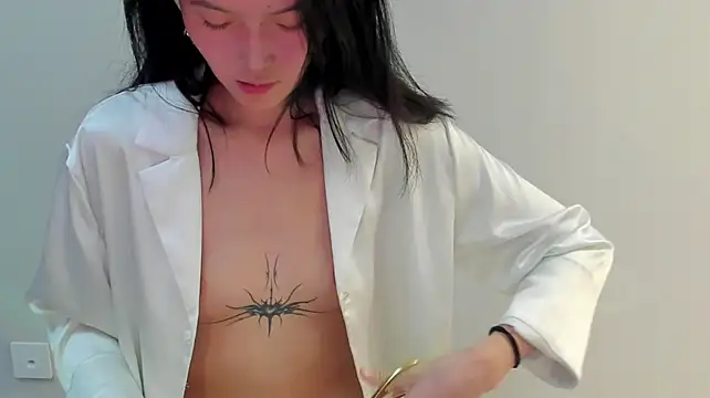 Ailey_chao - show tits