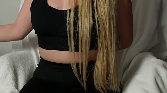 PickBlond - FINGERS FUCKING PUSSY