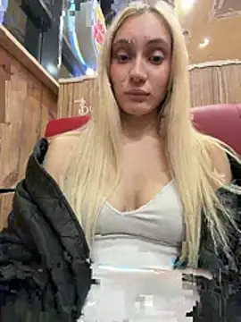 Pink_Kiss - Flash nipples in bus 🚌