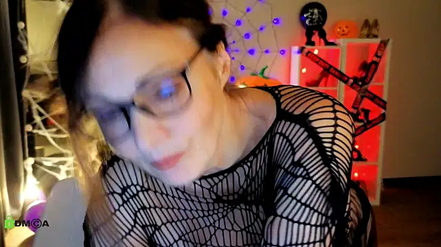 CaringSophie - Let’s be afraid together!