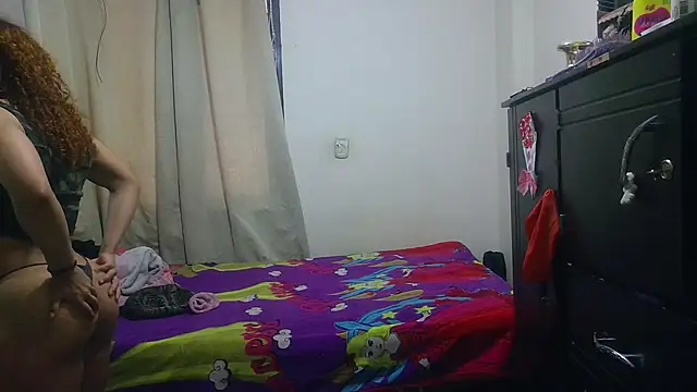 VioletV - full naked teasing flex