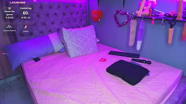 Sara_and_Lion - Grab those balls and suck and spit on th