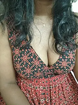 Tamil_aruna69 - Boobs oil