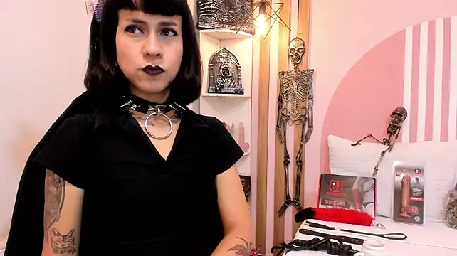 Valkiriia_wiine - Sitting on my RENATO dildo