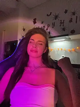 CurlyLara - Pussy Fingering + Video LT