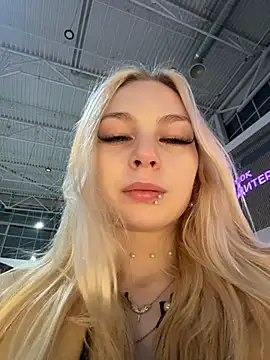 AngelinaTous