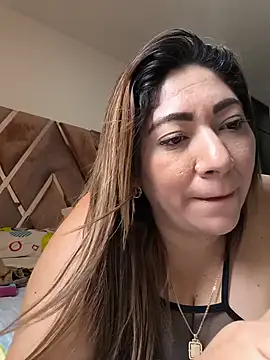 Kendra_fire - Suck boobs