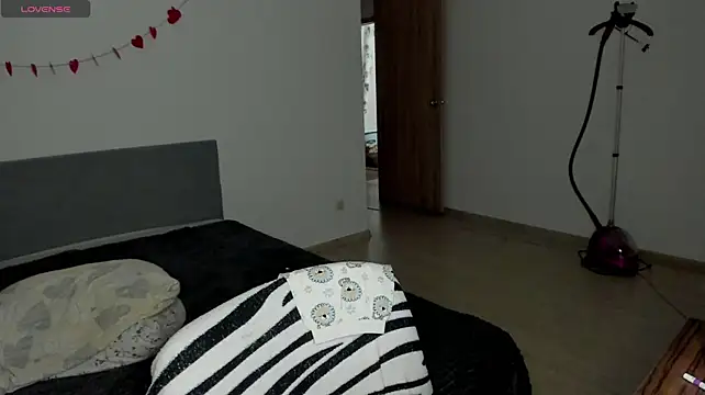Kelly_Cartier - doggy