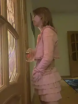 Your_Alice_ - SHOW TITS + 1 SEXY PHOTO