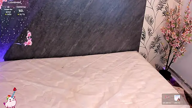 LiaRivers - pussy close up