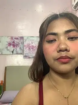 YaraSmith - lick my nipple😋