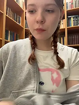 Freaky__Nikki - do a titjob with naked tits