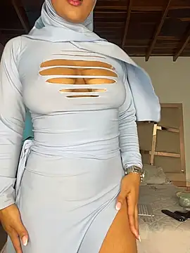 Amira-Zahra - FLASH PUSSY 😈