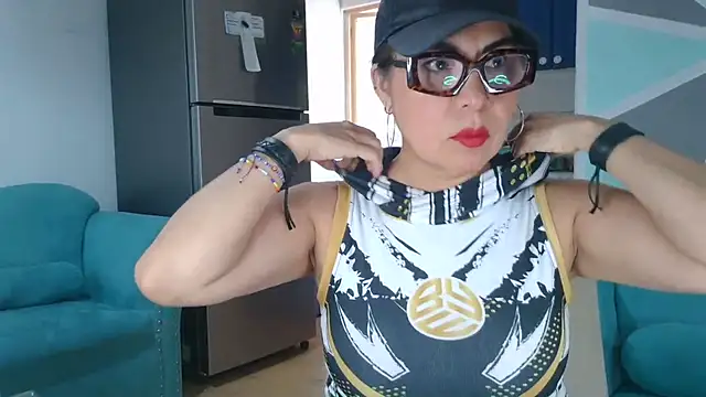 SweetCatheryne - Show tetas y aceite 😈💋💦