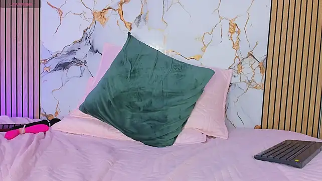 Honeyannyy - BONCE ASS