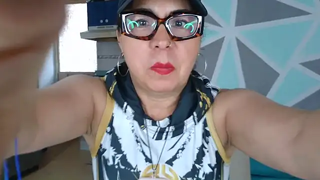 SweetCatheryne - Show tetas y aceite 😈💋💦