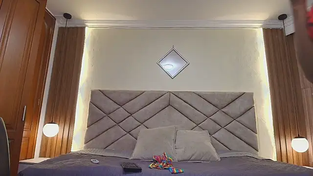 Raquel_jones - Topless—look at my beautiful boobs