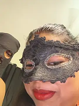 Soniya_je - Cum on mouth on public