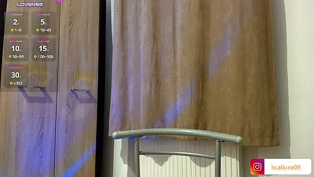 Missivyelle_ - make your Queen very happy