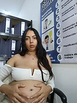 JENNIFER__03 - Sit on my face!🎀(NO PANTIES)