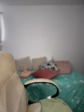 Horny_roomiess - complety naked + start fucking my pussy