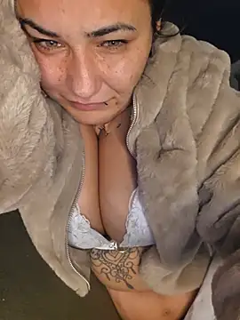 Hausverbot3 - Big squirt in public