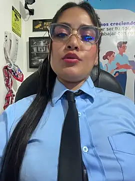 MAYE__13 - PLUG IN THE ANUS 🥵🍑
