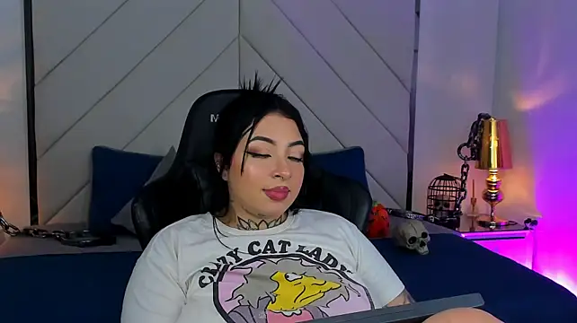 Sofia_LaurentJS - show boobs