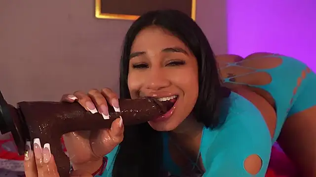 EMILYY_WALKER - SENSUAL TONGUE PLAY ON YOUR BIG COCK