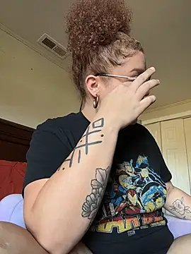QueenNuttCollector - last tipper gets 2 vids in pm