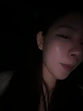 Xiaojingling1122 - 让阿峰脱内裤给大家看