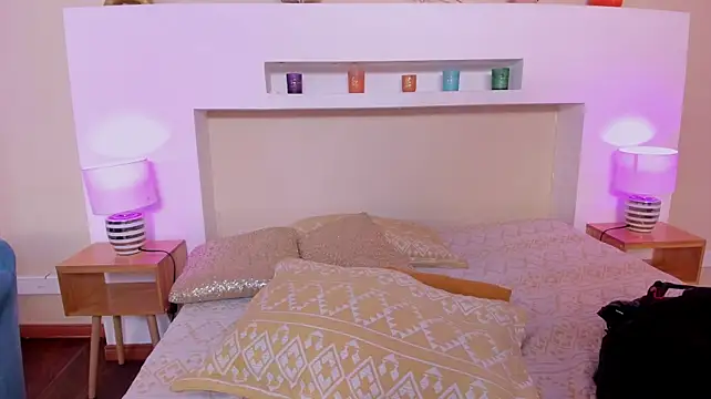 Sofi_Gale - Open pussy play clit😈